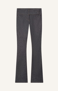 PANTALON BOOTCUT CEINTURÉ EN DENIM