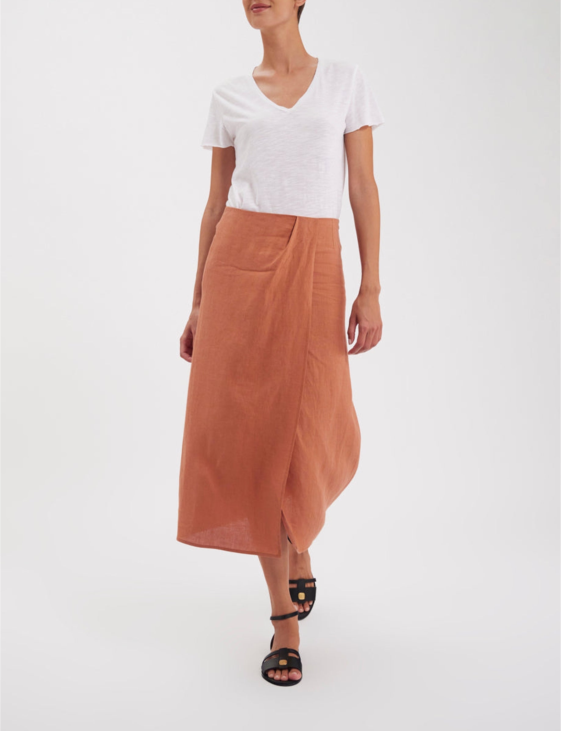 18qty RELIQUAT 75€ 10,7%  / Jupe portefeuille Aurelie en lin - Caramel