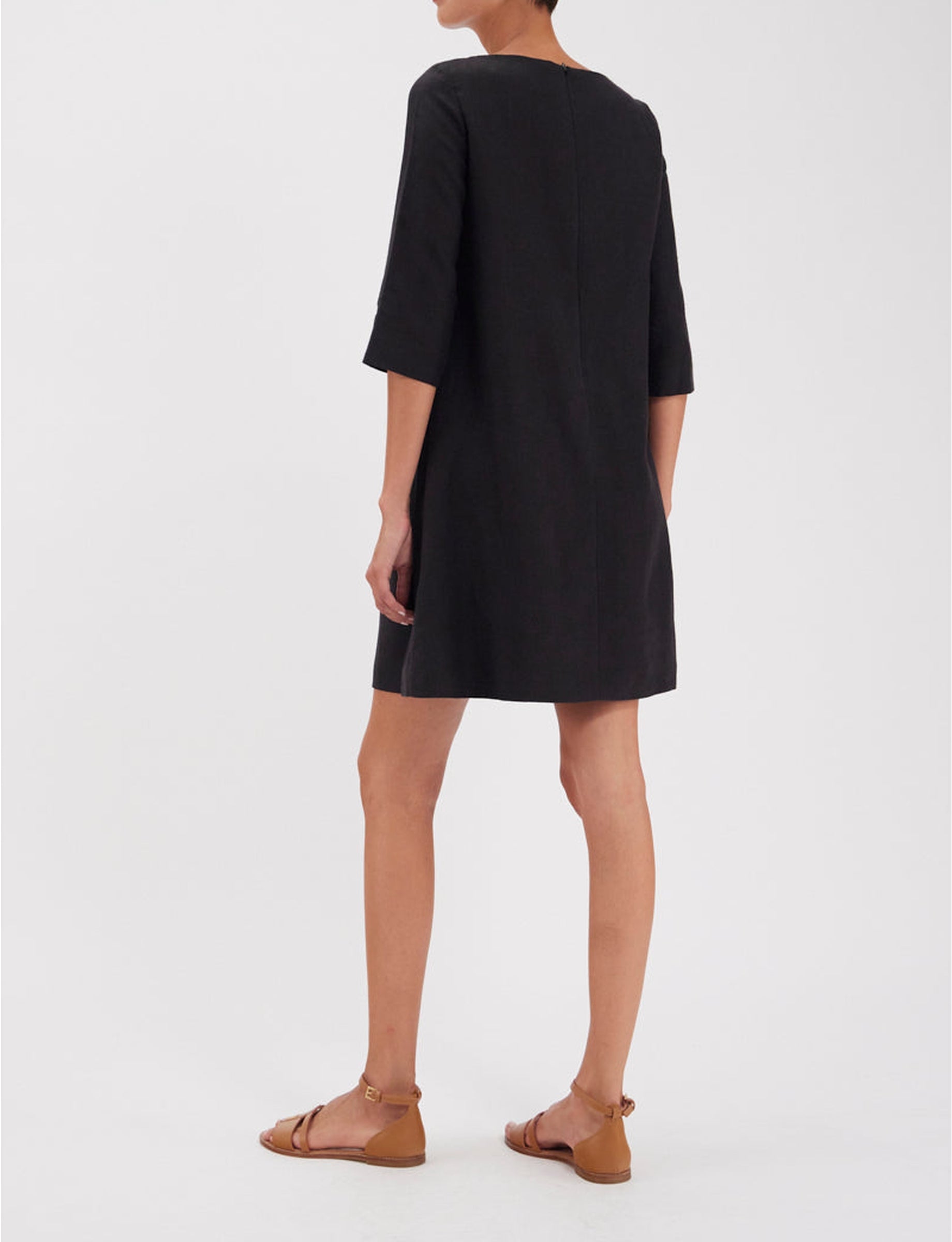 6qty RELIQUAT 90€ 25%  / Robe droite Megan en lin - Black