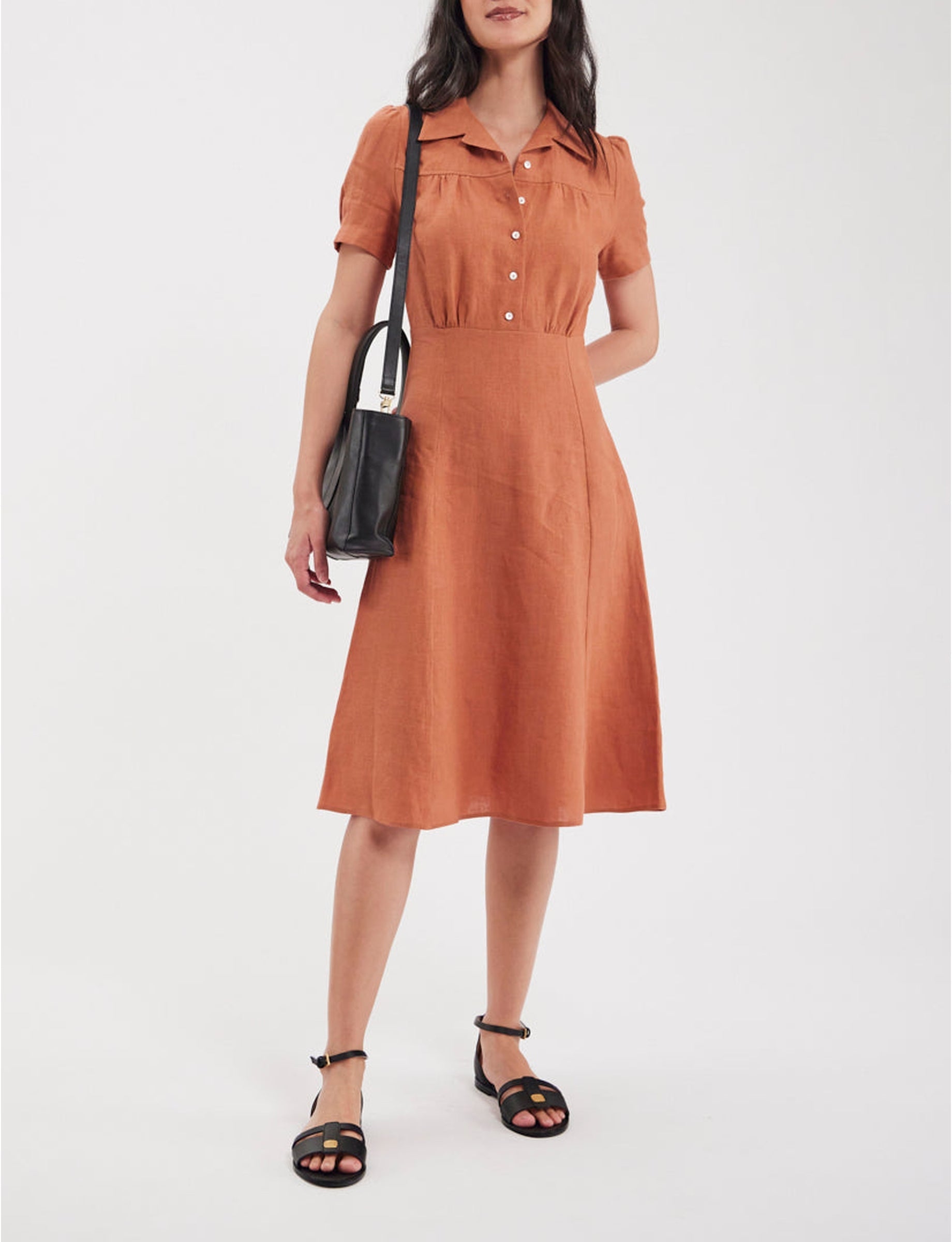 4qty RELIQUAT 90€ 23,5%  / Robe Angèle en lin - Caramel