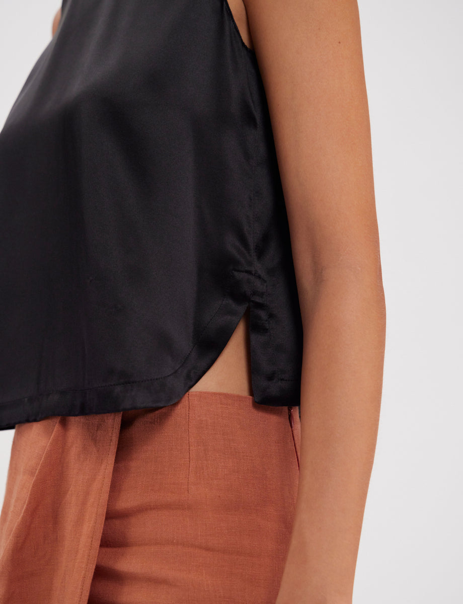 4qty RELIQUAT 65€ 10%  / Débardeur Albert en soie - Black