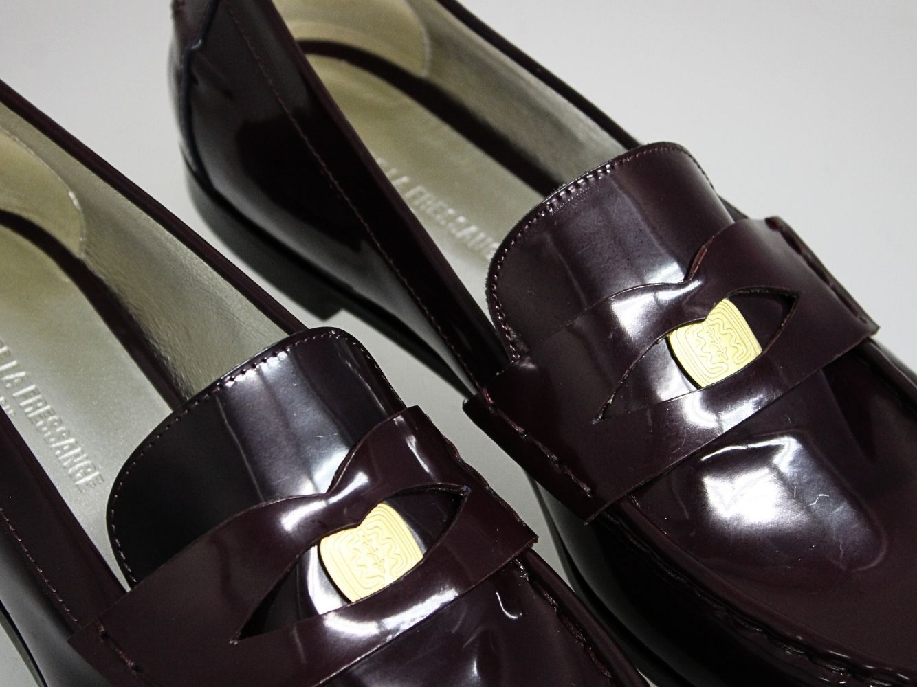 4qty NEW  / Mocassins Elvire en cuir - Eaux