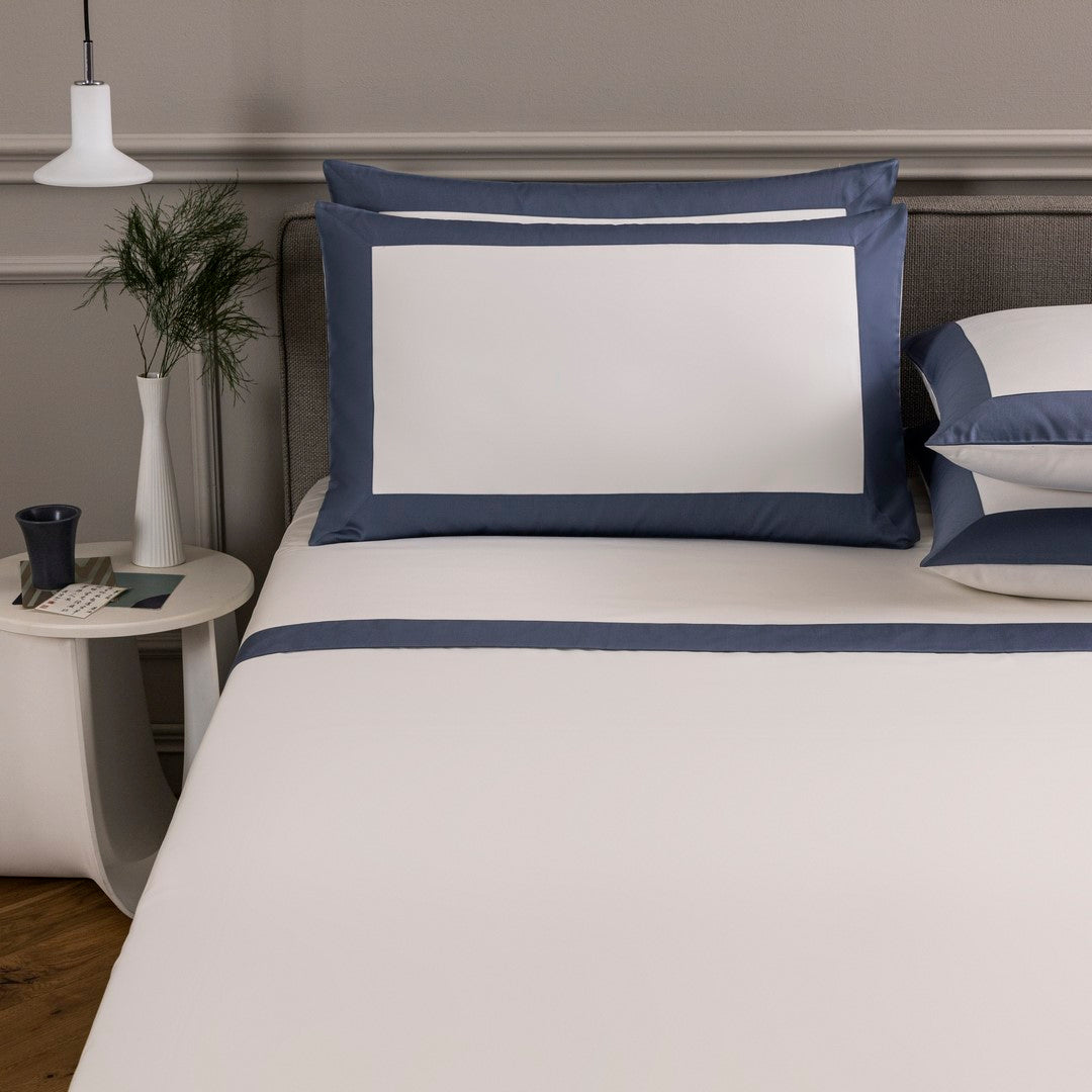 BOLD / DOUBLE PARURE DE LIT AVEC 2 TAIES D'OREILLER 51X71