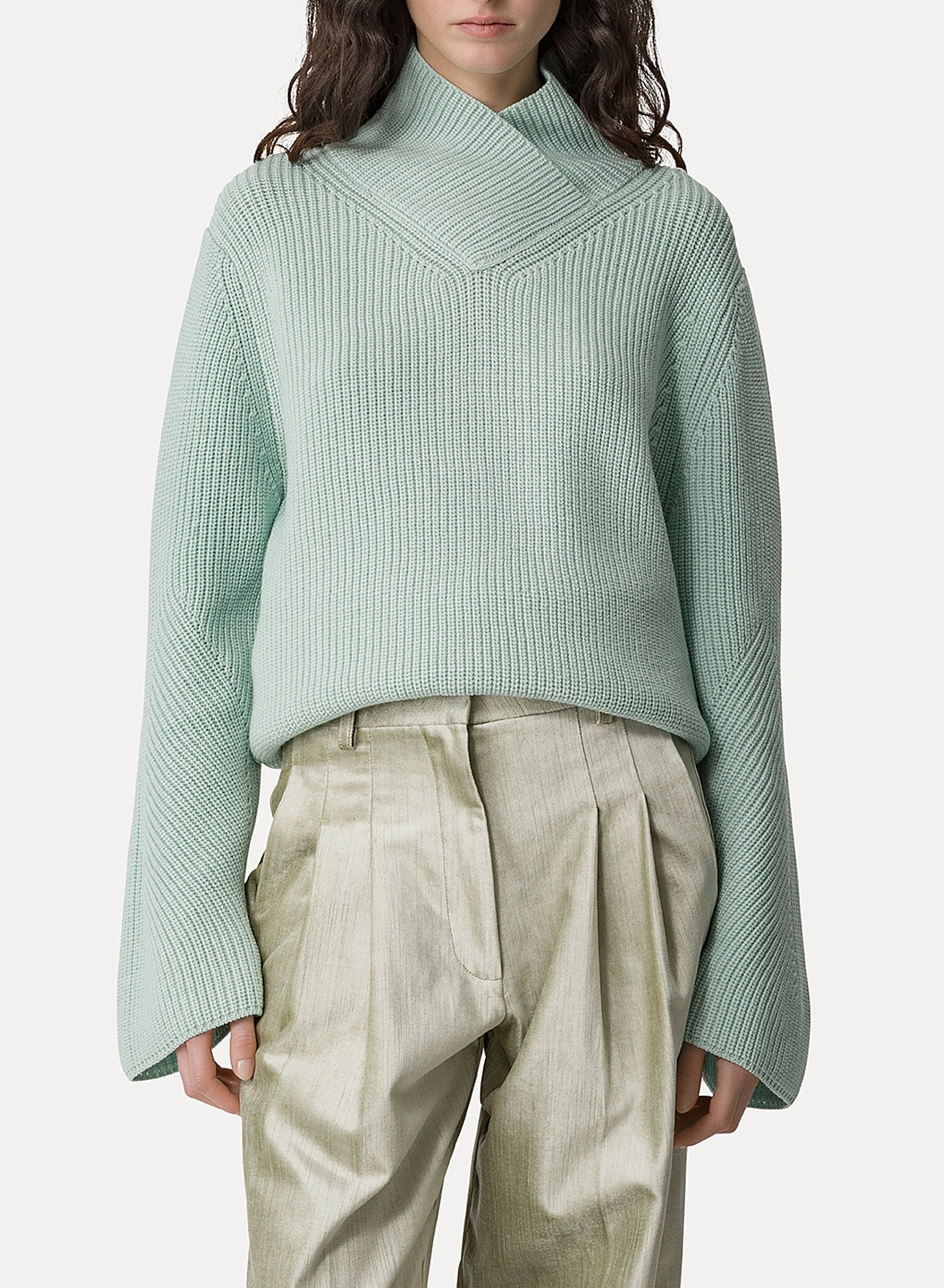 KNITWEAR