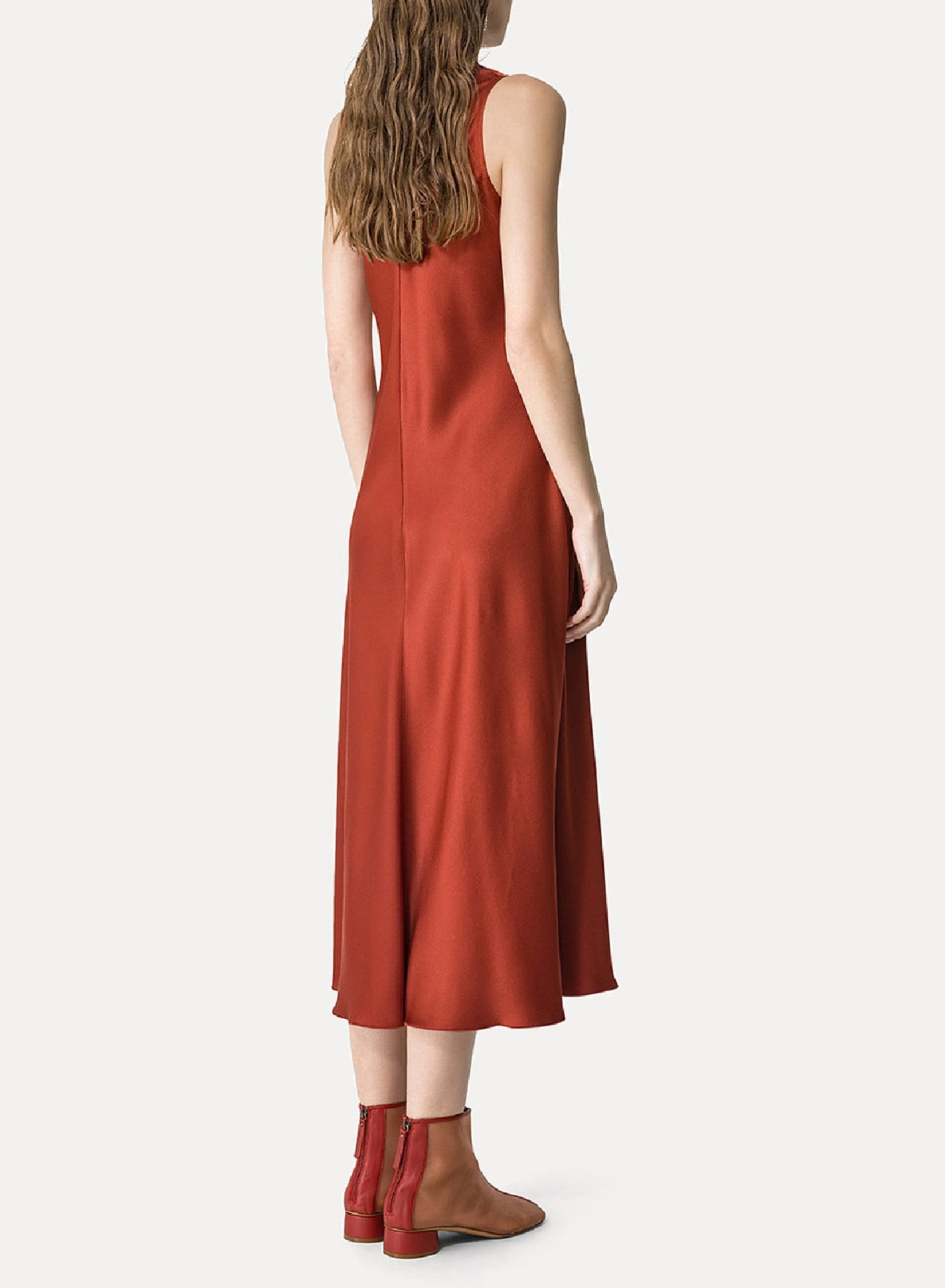 Robe ras de cou en satin - Terre