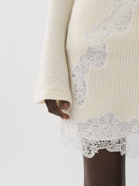 BASEPLUS_Eden White SKIRT - Eden White