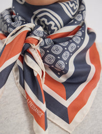 5qty NEW  / Foulard Lewis en soie -  Oak Leaf Red