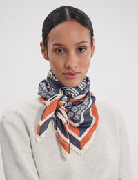 5qty NEW  / Foulard Lewis en soie -  Oak Leaf Red