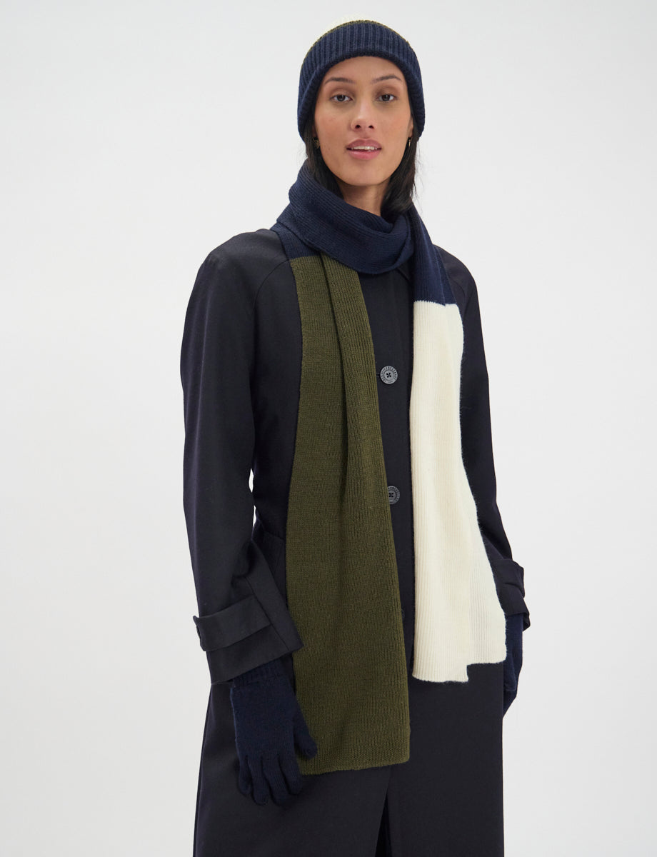 15qty NEW  / Écharpe Ysee en laine -  Navy Khaki Ecru