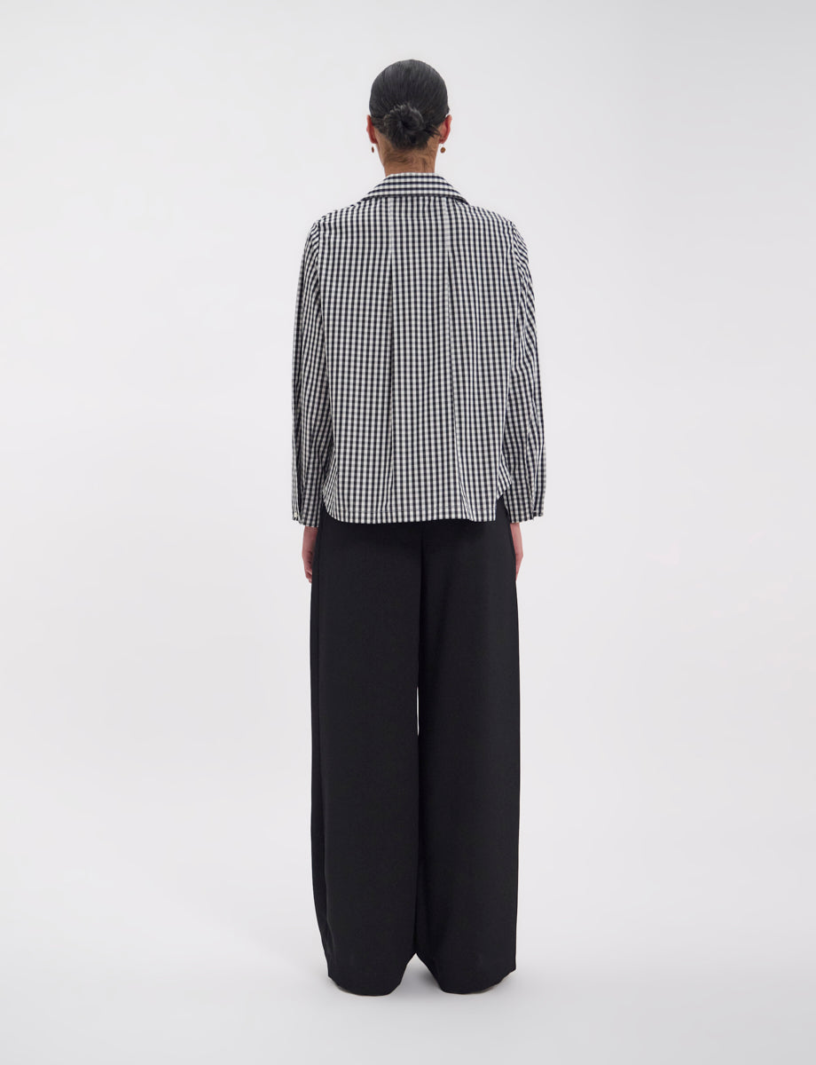 1qty NEW  / Top Noa -  Black White