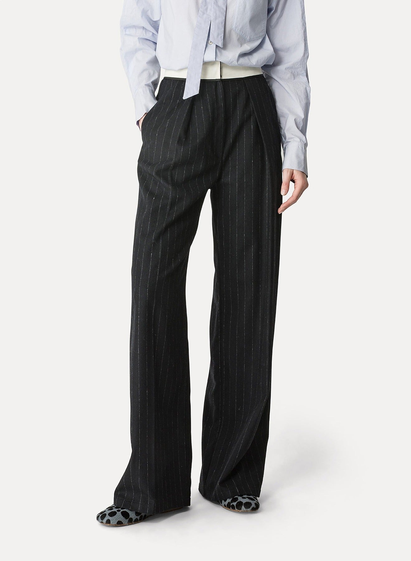 Pantalon avec broderie En Fleur en laine - Noir