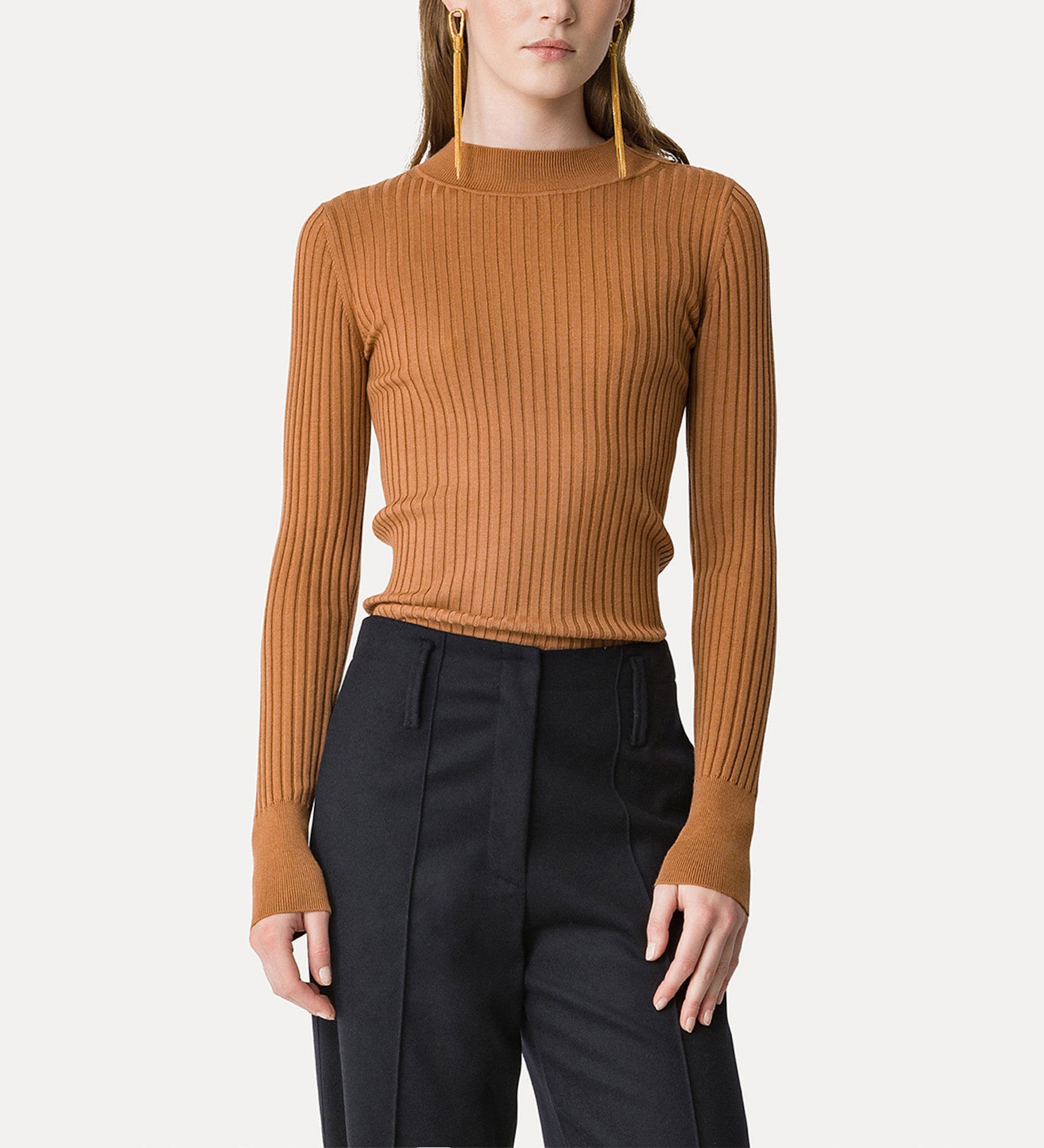 KNITWEAR