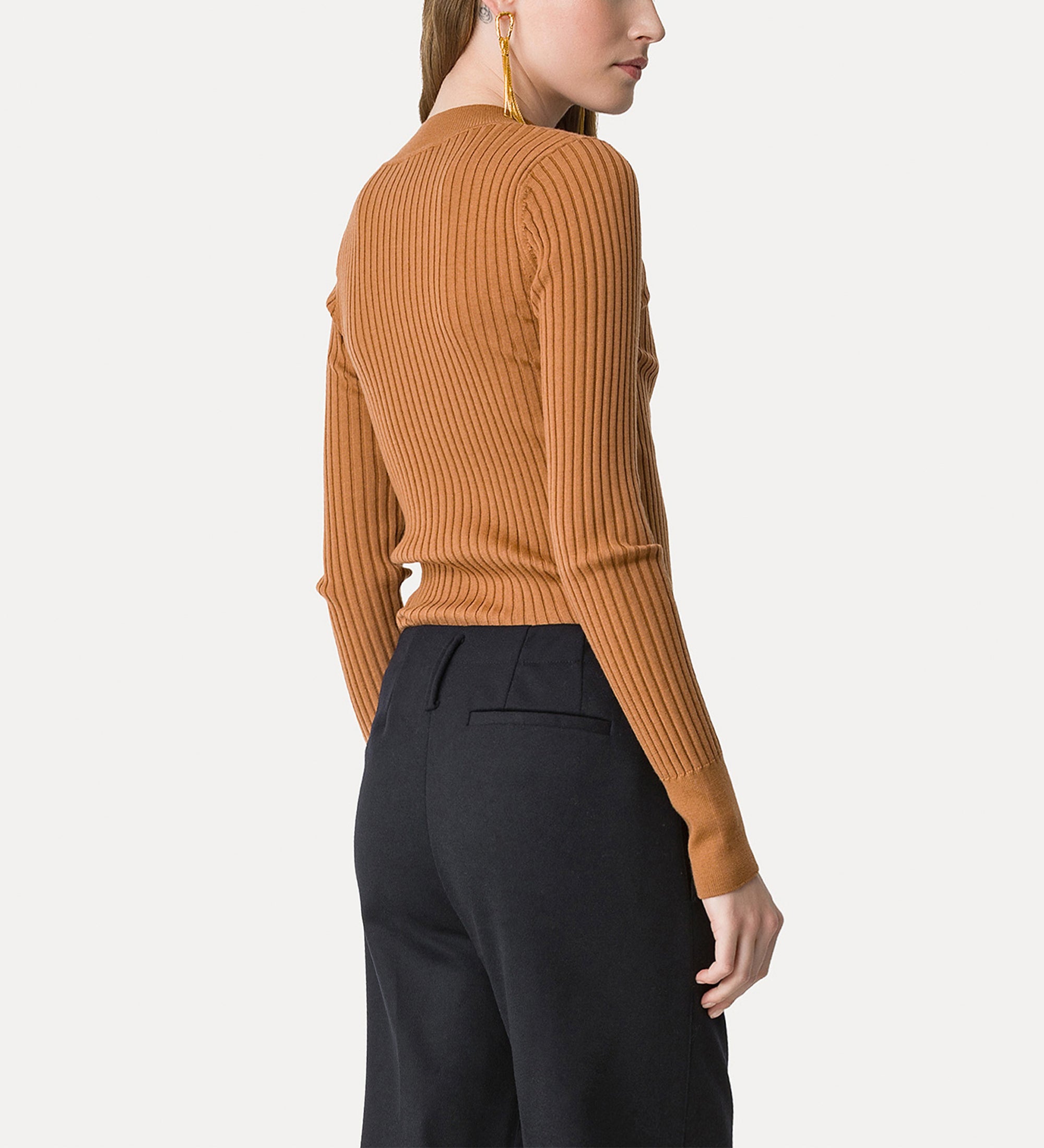 KNITWEAR