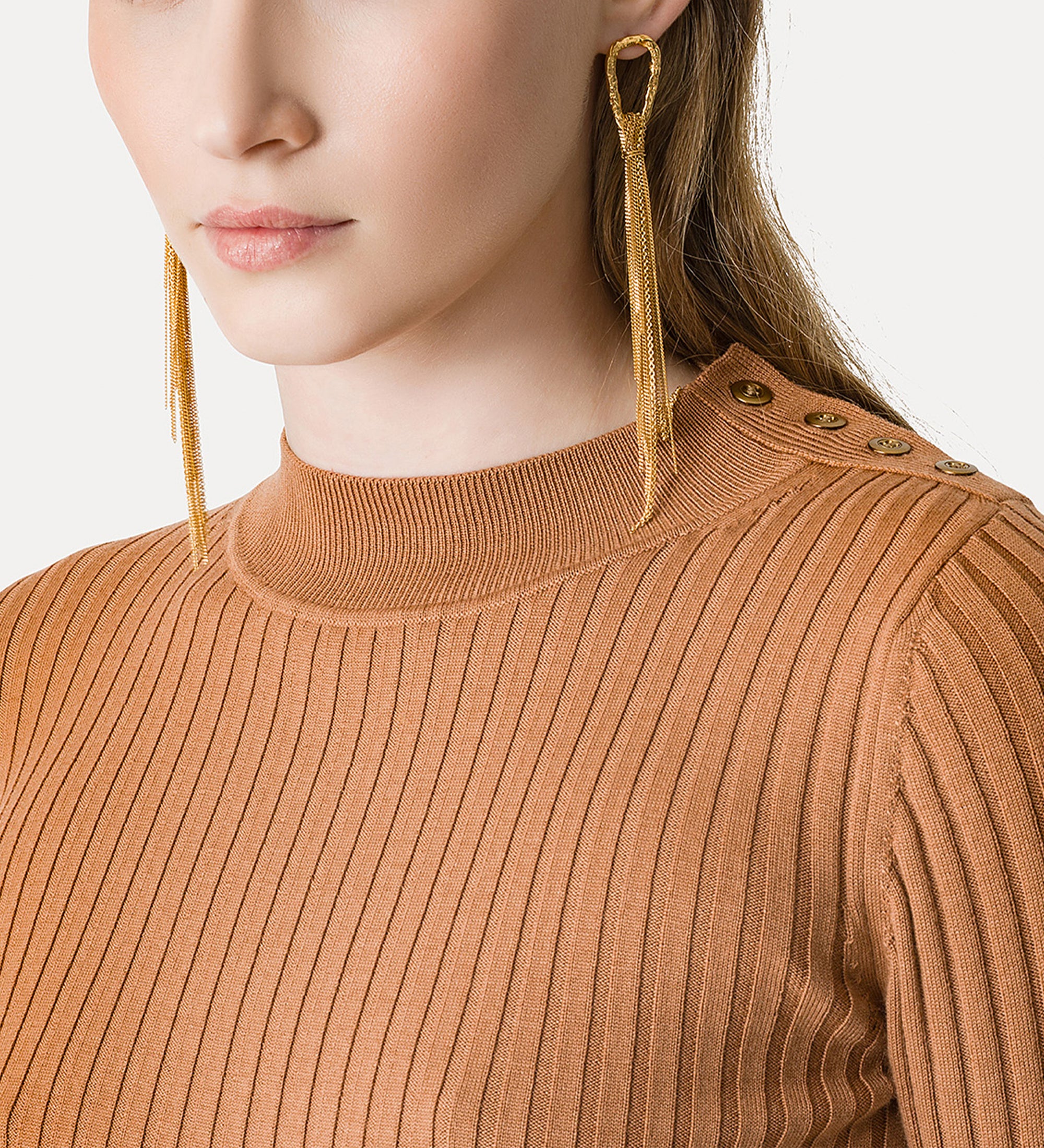 KNITWEAR