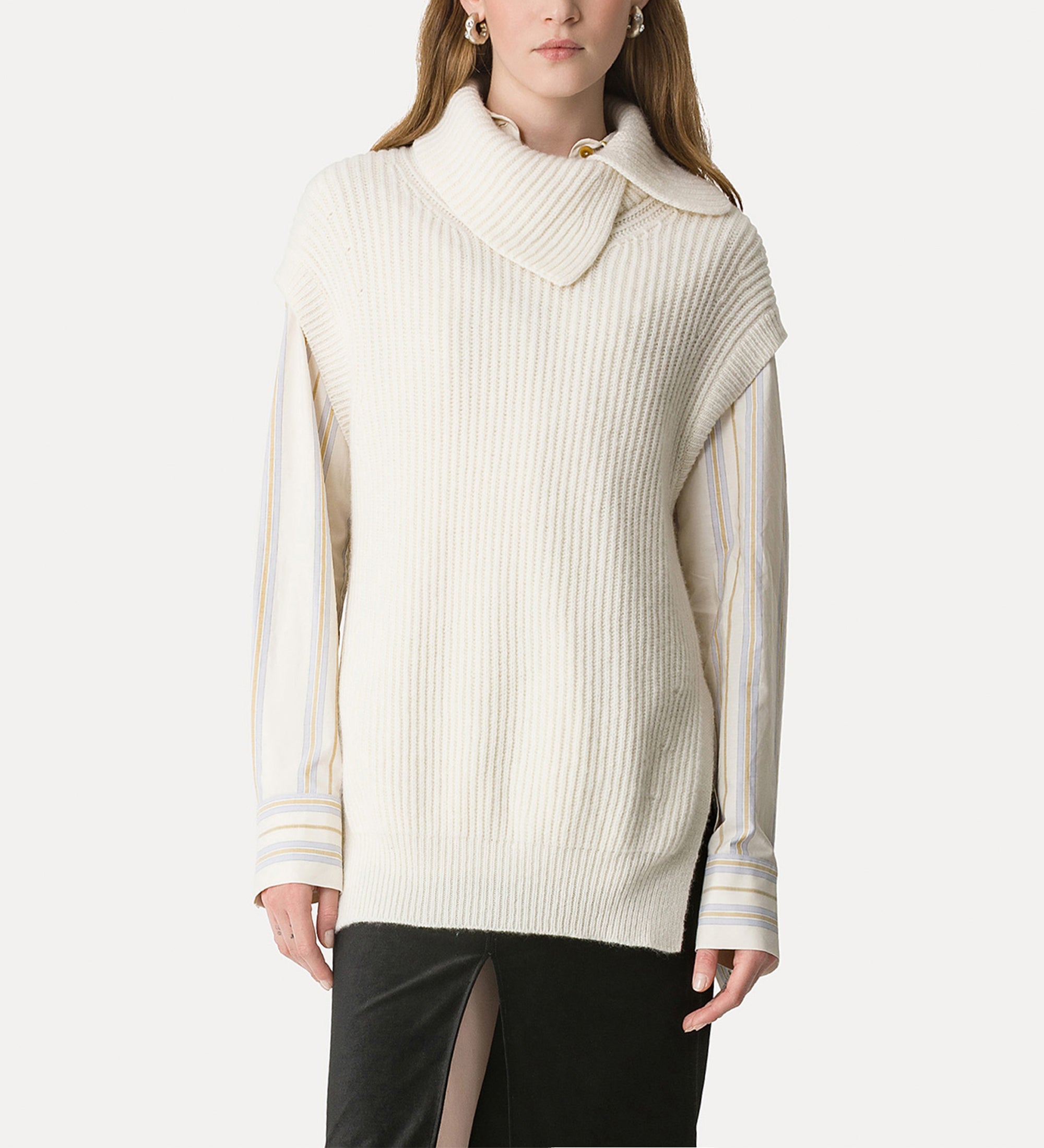 KNITWEAR