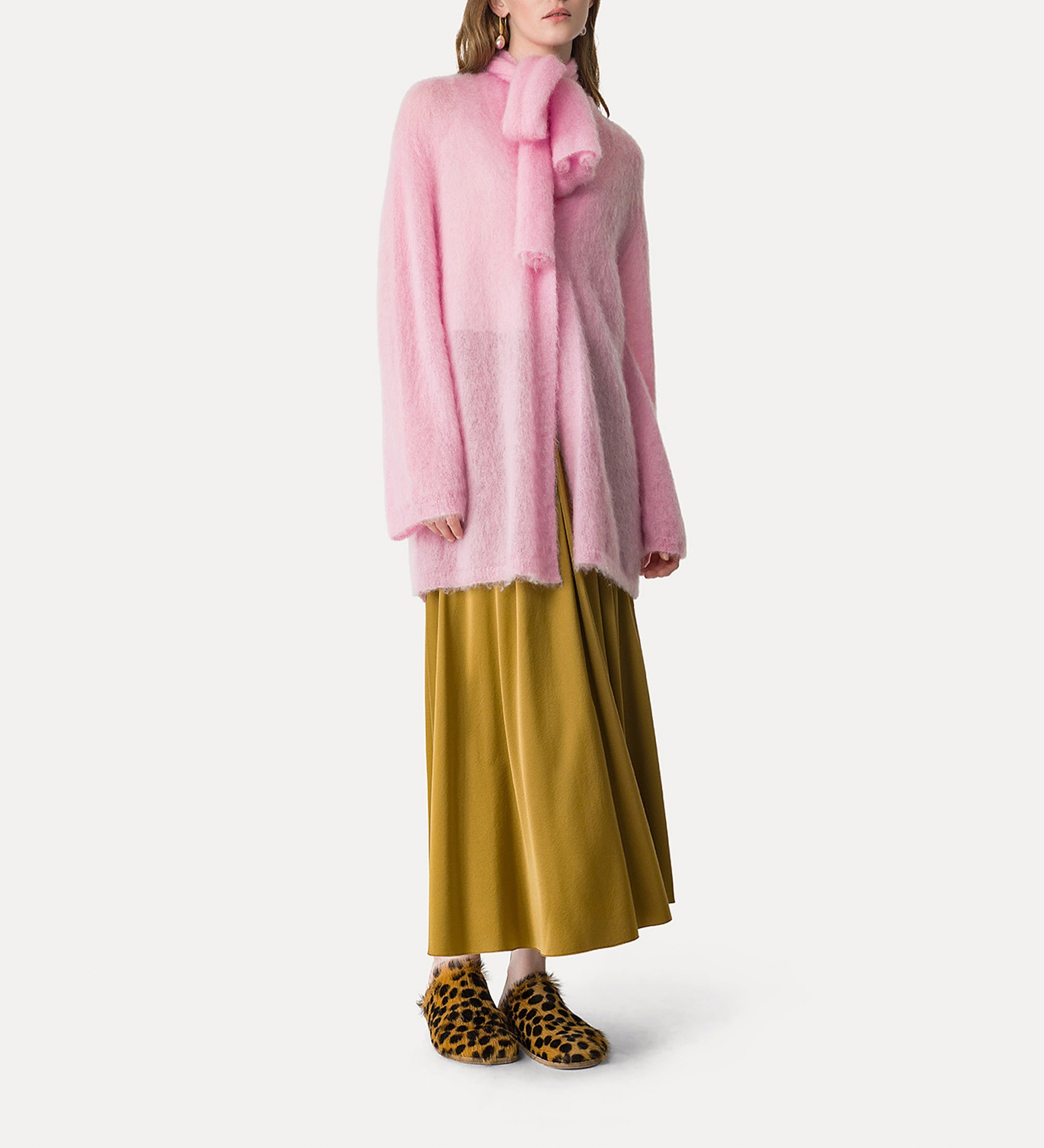 KNITWEAR