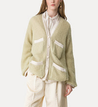 KNITWEAR