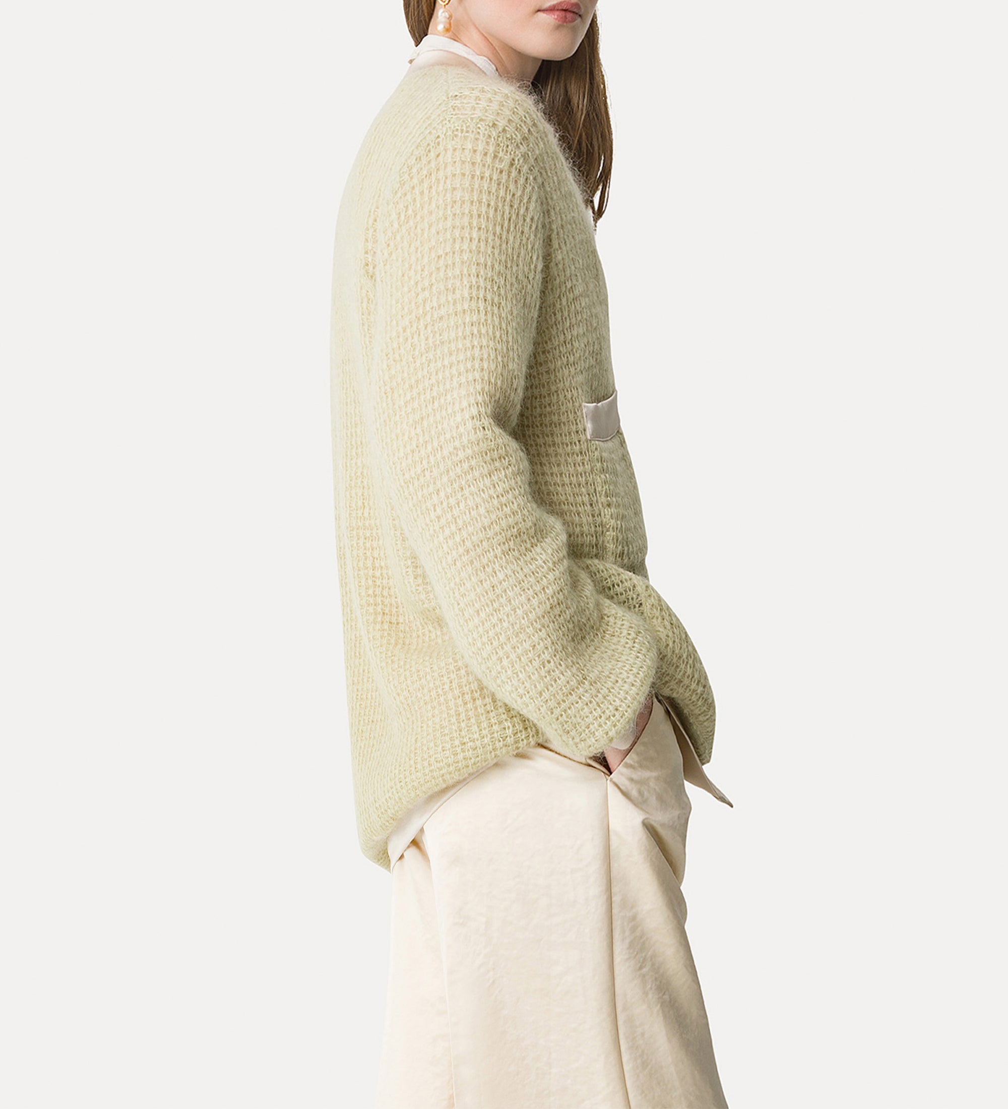 KNITWEAR