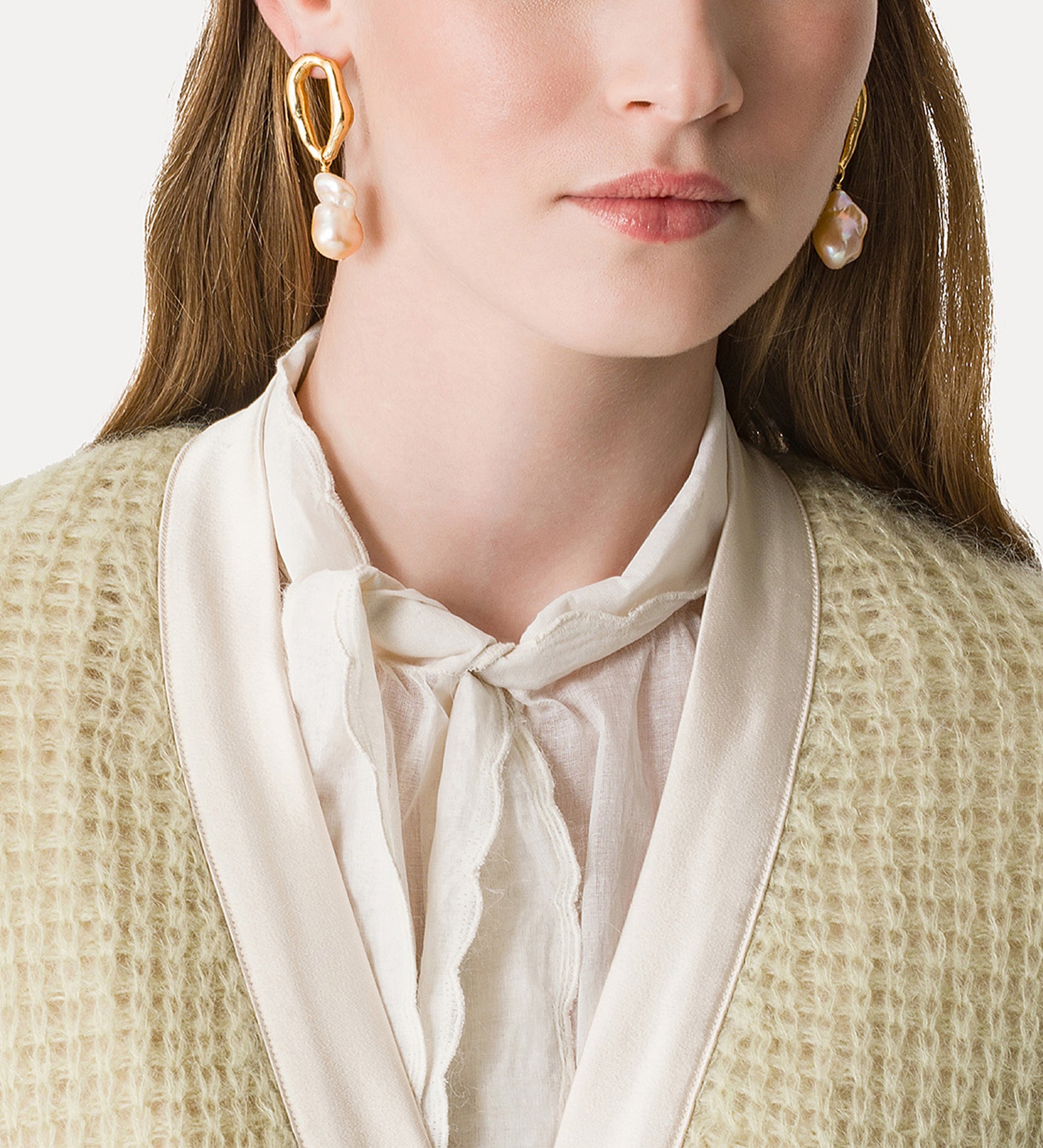 KNITWEAR