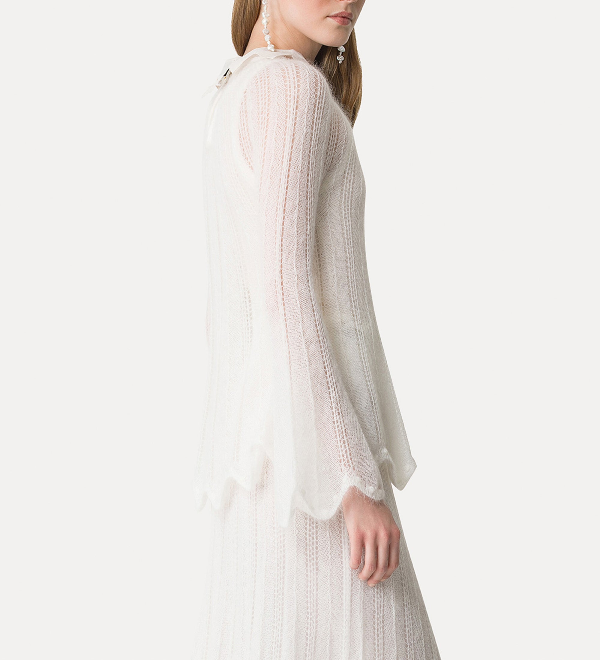 KNITWEAR