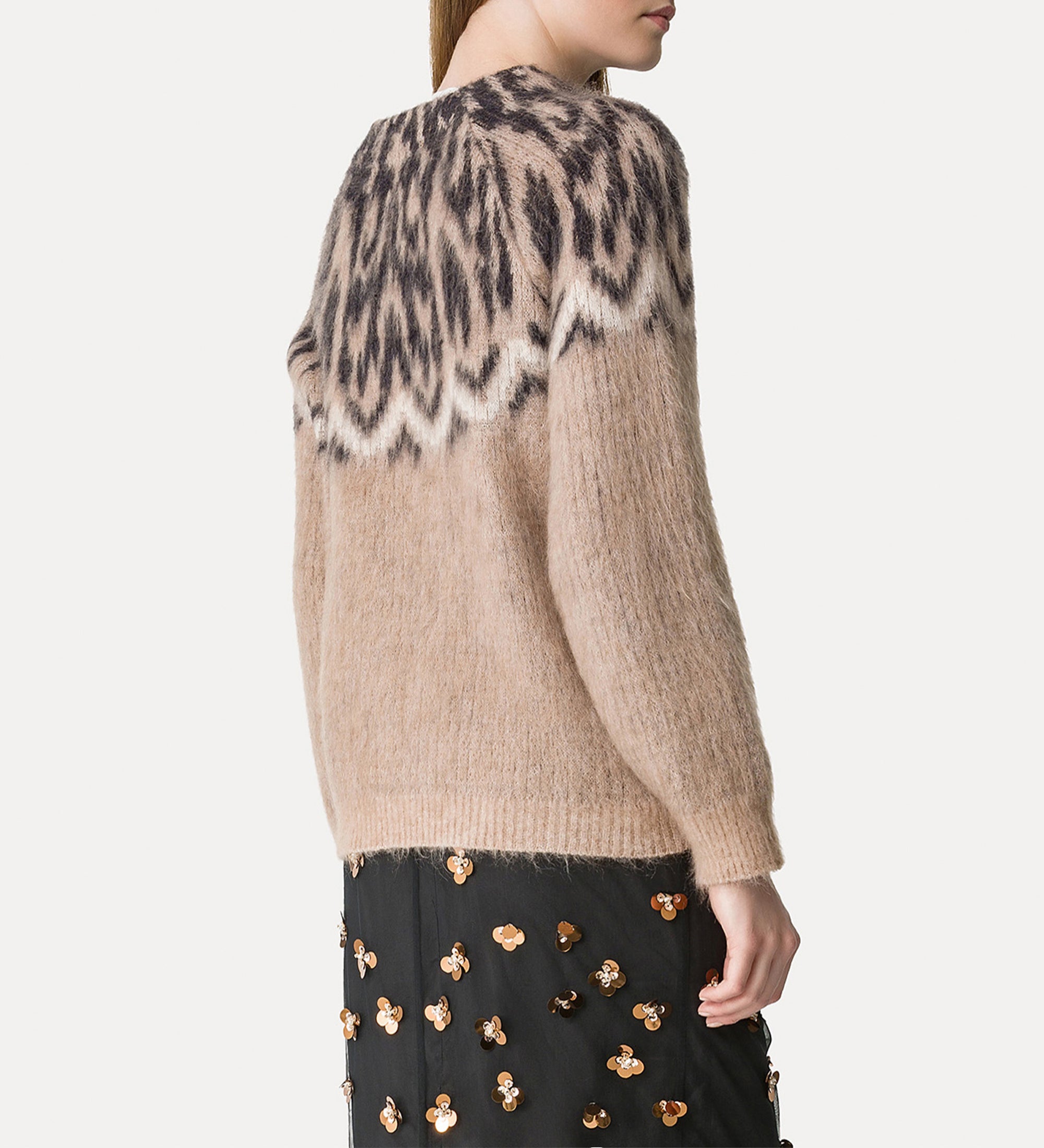 KNITWEAR