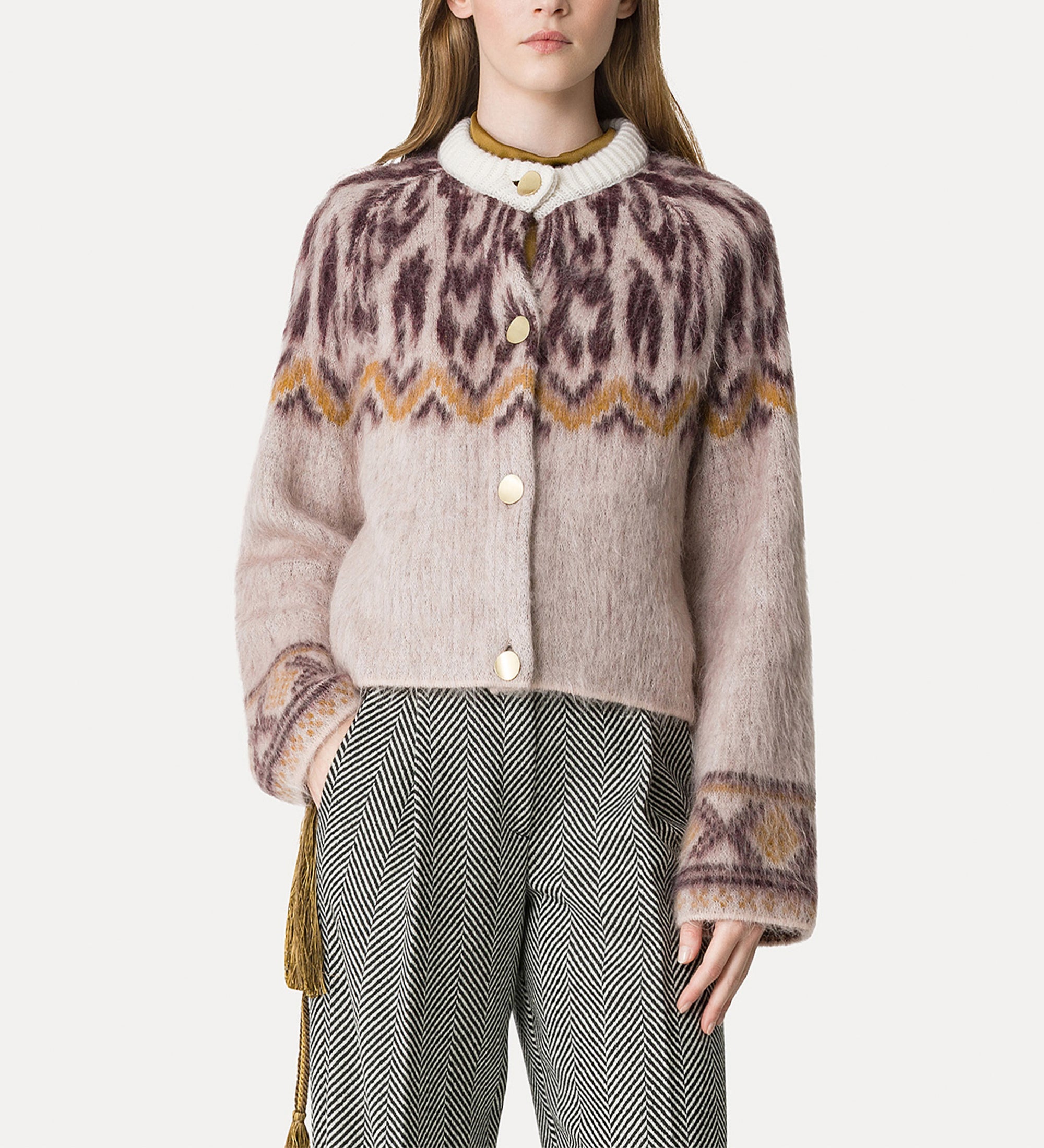 KNITWEAR