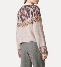 KNITWEAR