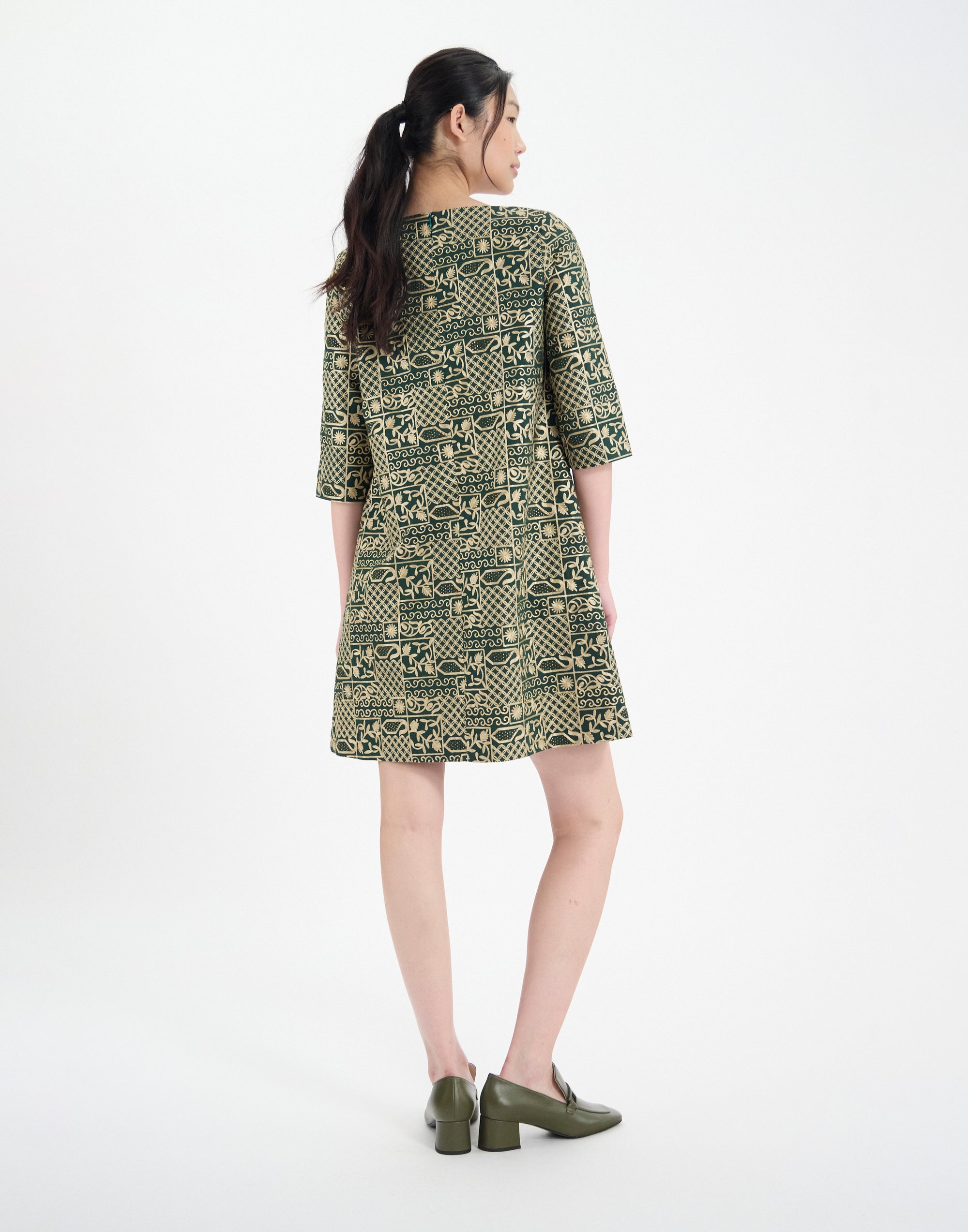 24qty NEW  / Robe Megan -  Green