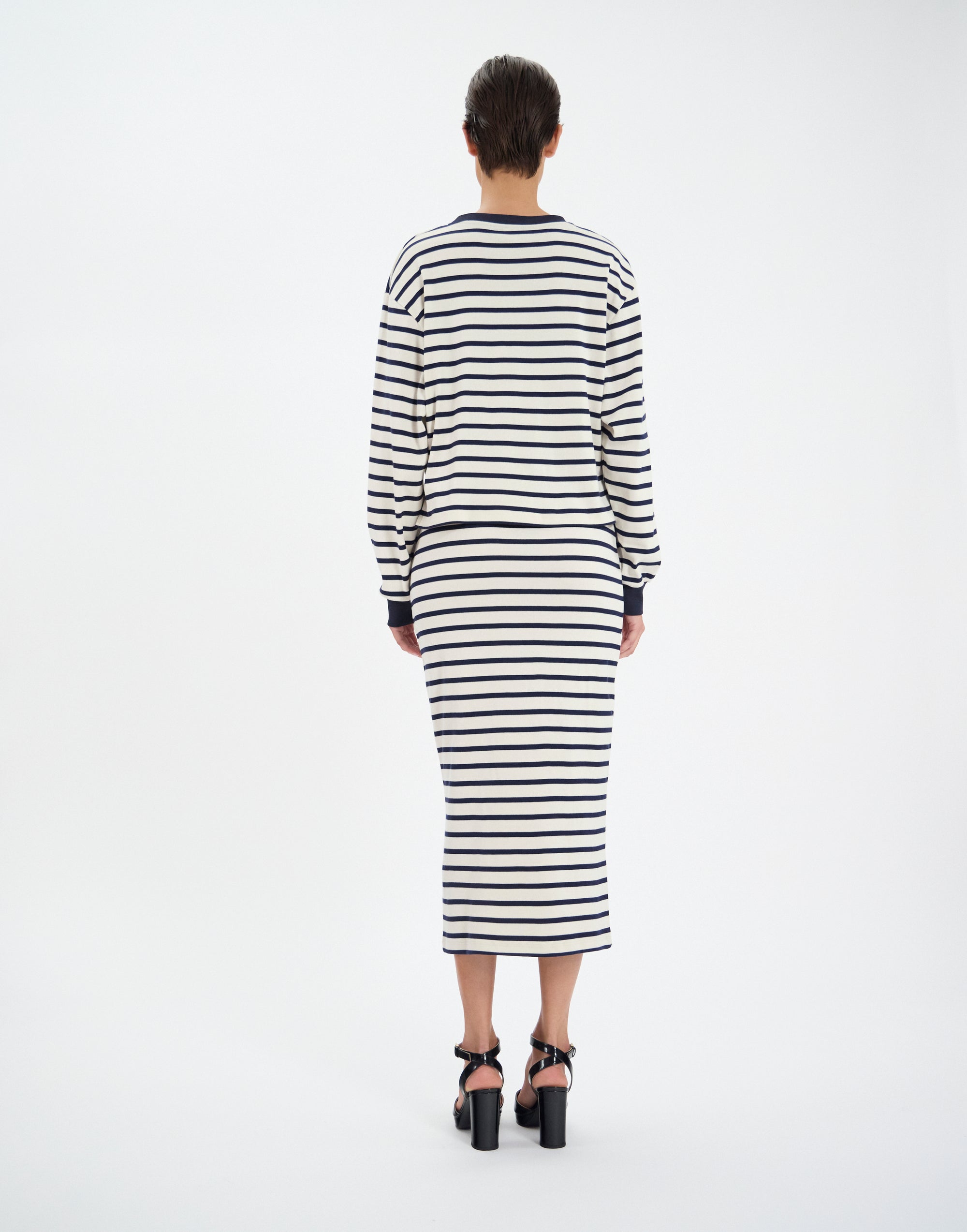 38qty NEW  / Pull Layann -  Blue Navy