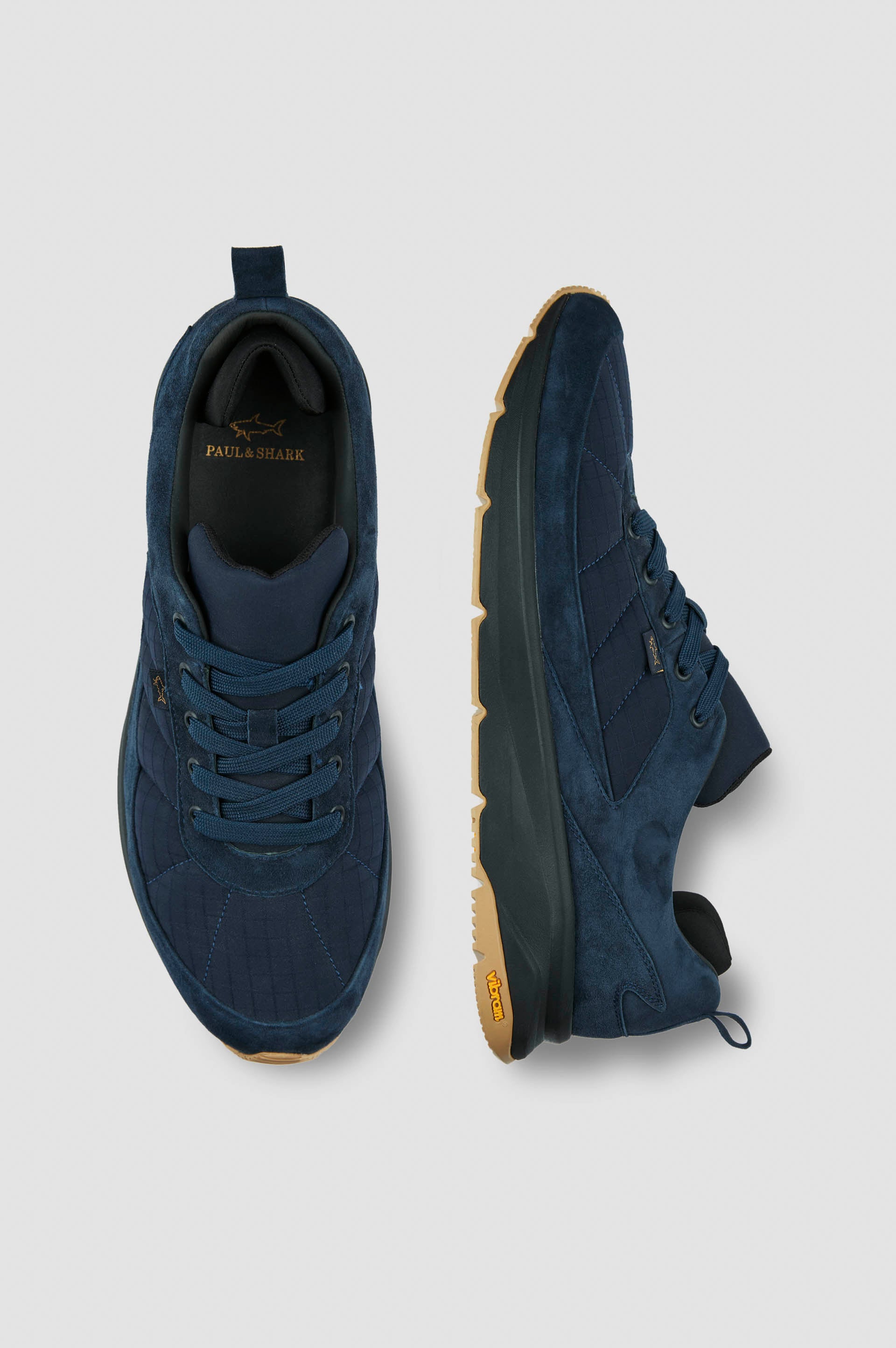 SNEAKE-Sneakers