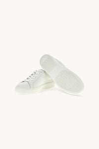 SNEAKE-Sneakers