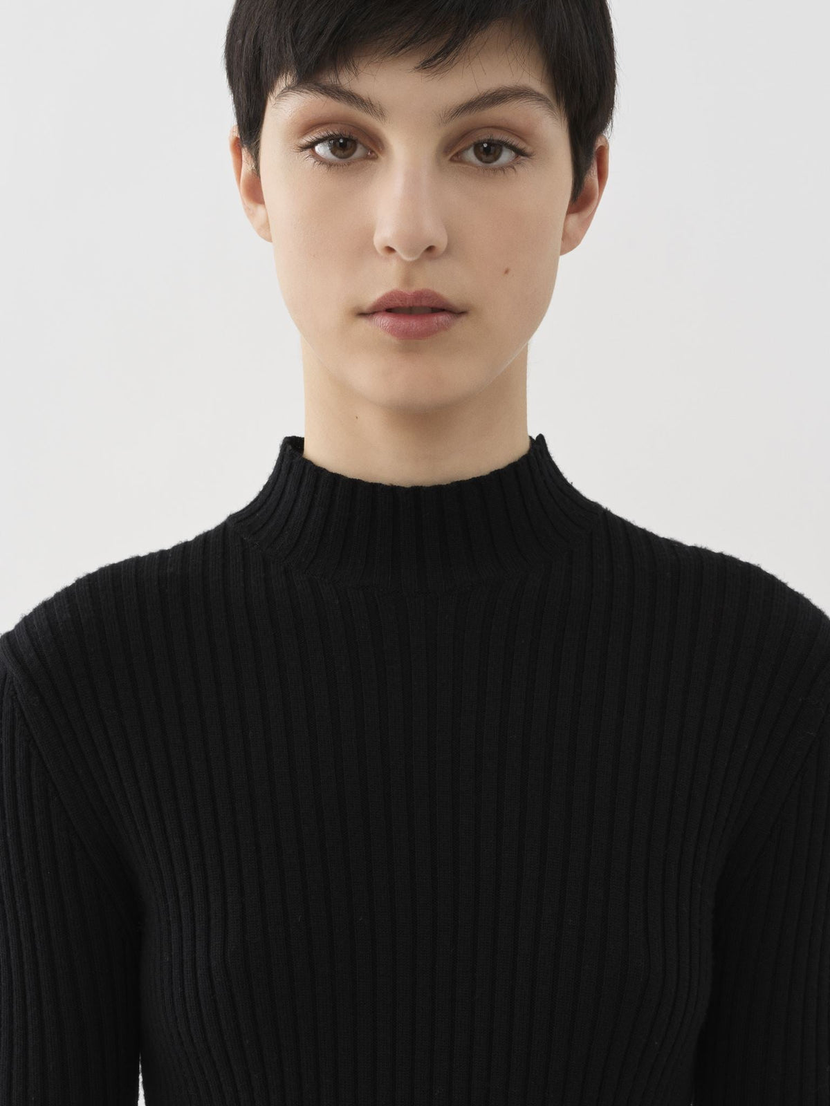 Lovely White PULLOVER - Lovely White