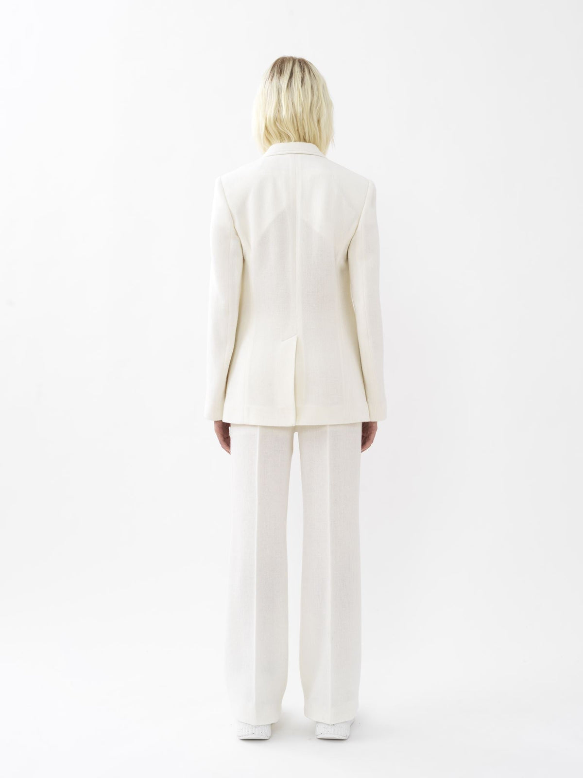 BASEPLUS_Eden White JACKET - Eden White