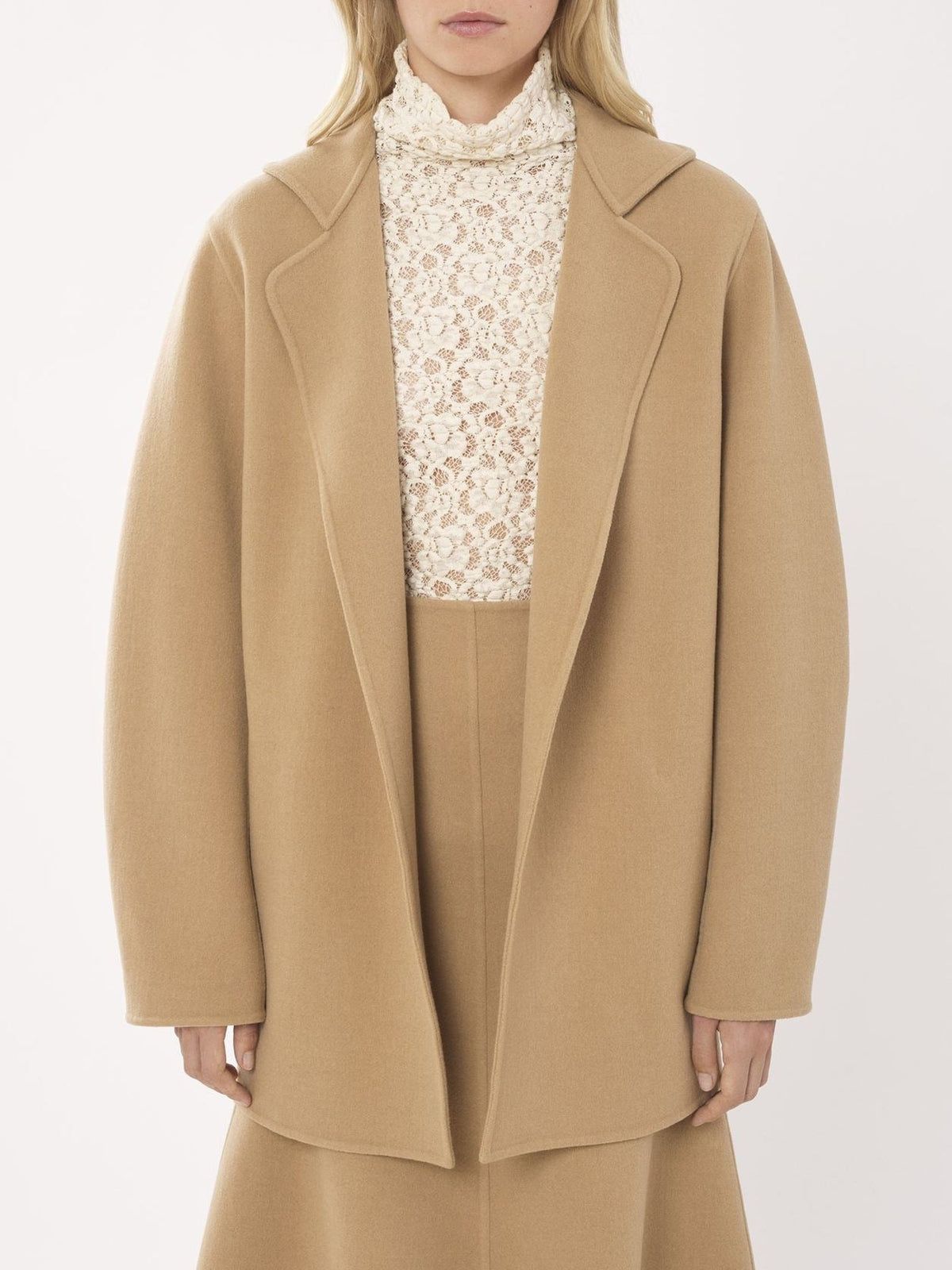 BASEPLUS_Pearl Beige COAT - Pearl Beige
