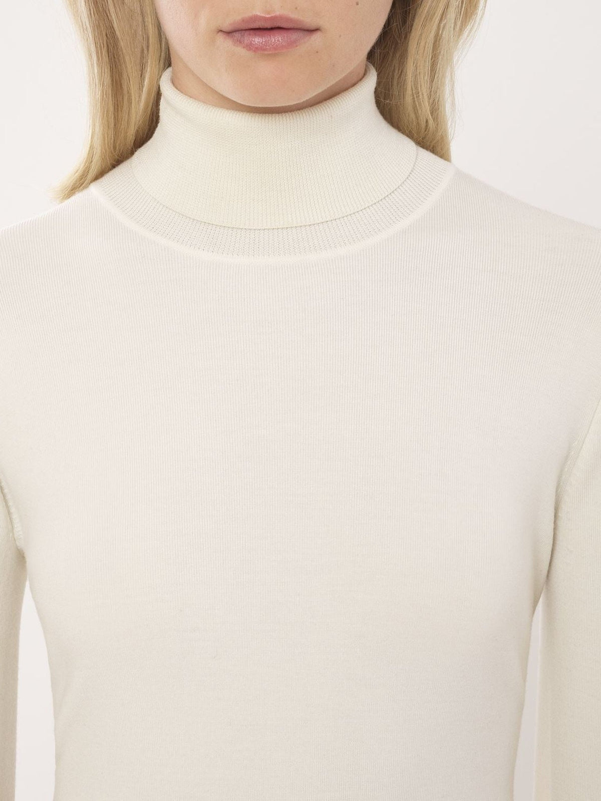 Iconic Milk PULLOVER - Iconic Milk