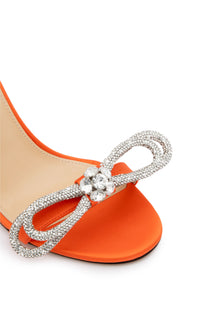 Double Bow 95 heeled sandals in silk & rhinestone - Orange