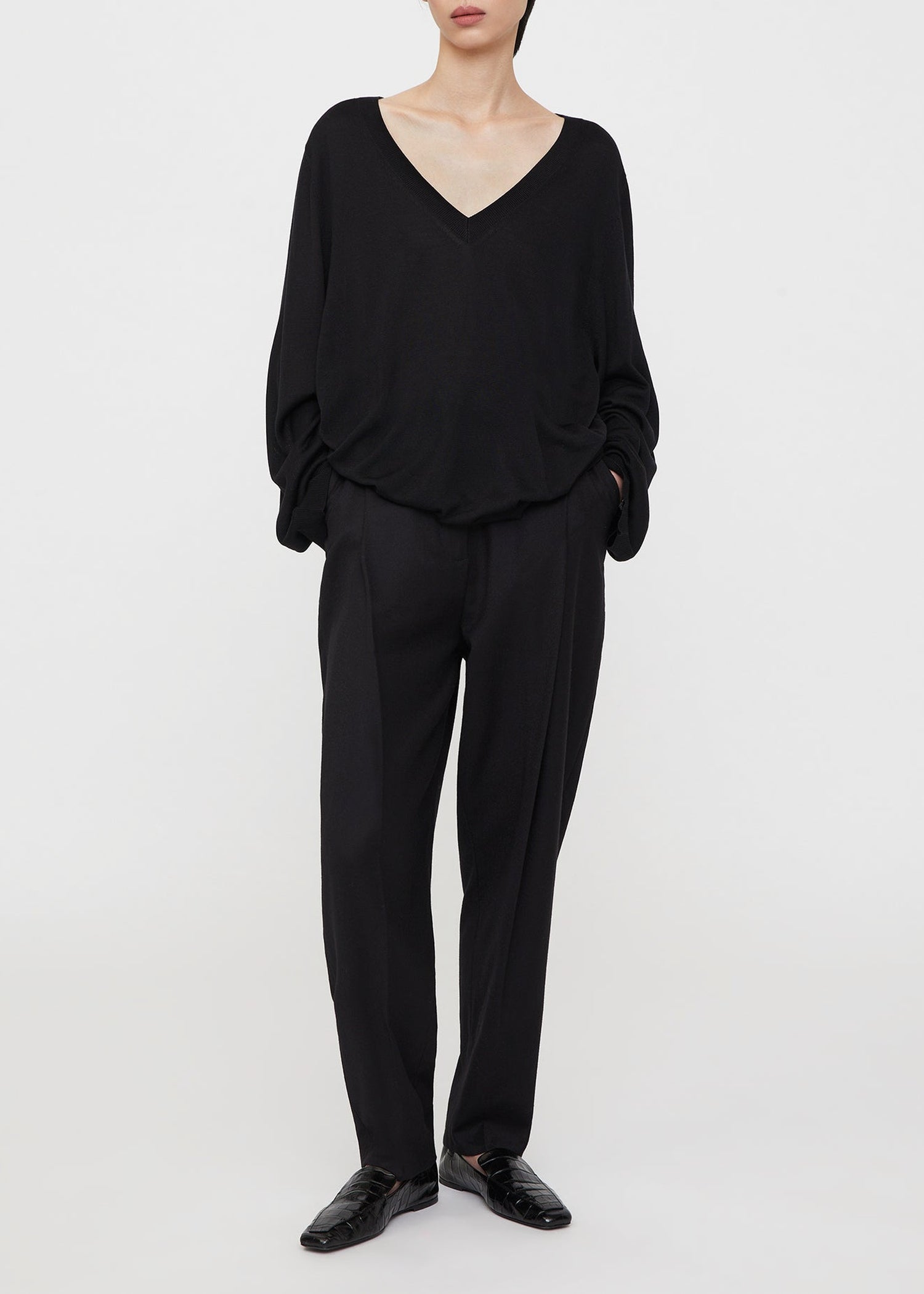 Pull à col V en soie - Black
