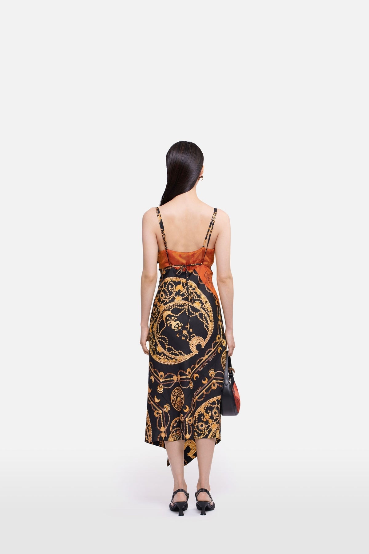Robe en soie et bijoux ornementaux Upcyclée - Jewelry Black