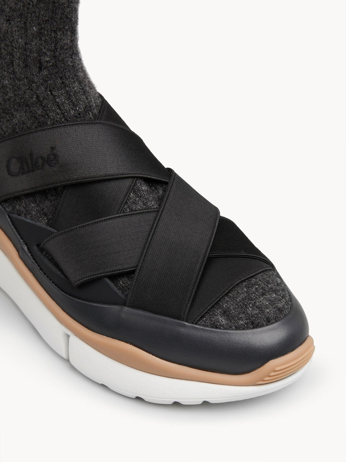 BASEPLUS_Black SNEAKERS - Black