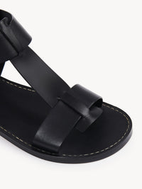 BASEPLUS_Black FLAT SANDALS - Black