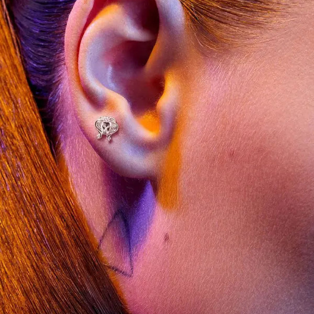 Astro Piercing in 18K yellow gold set with a diamond – Virgo