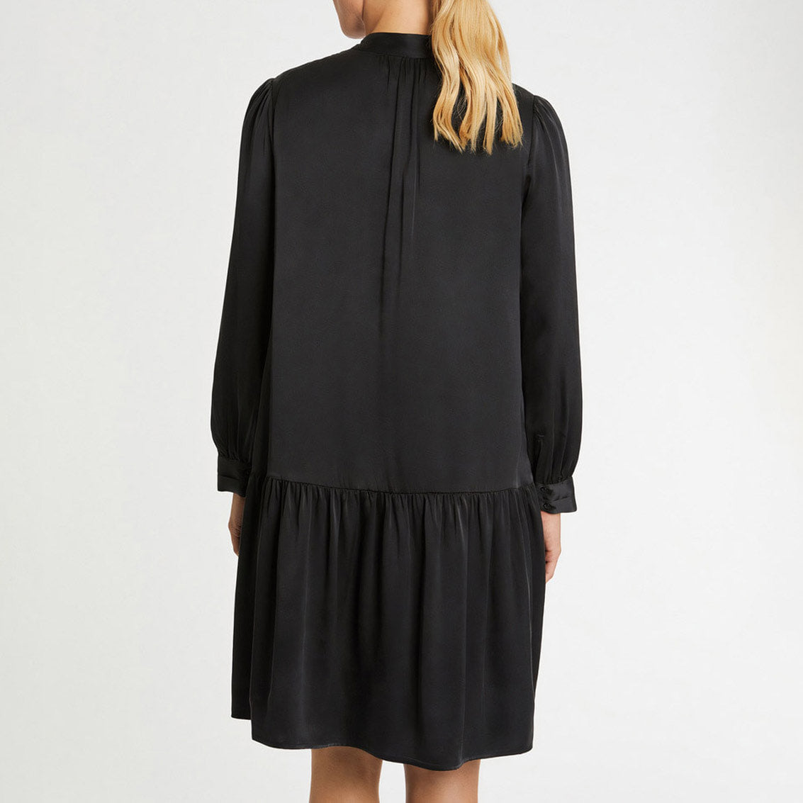 Robe à manches longues en soie - Noir