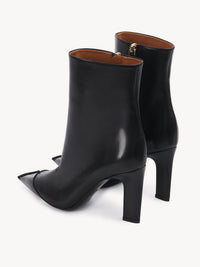 BASEPLUS_Black ANKLE BOOTS - Black