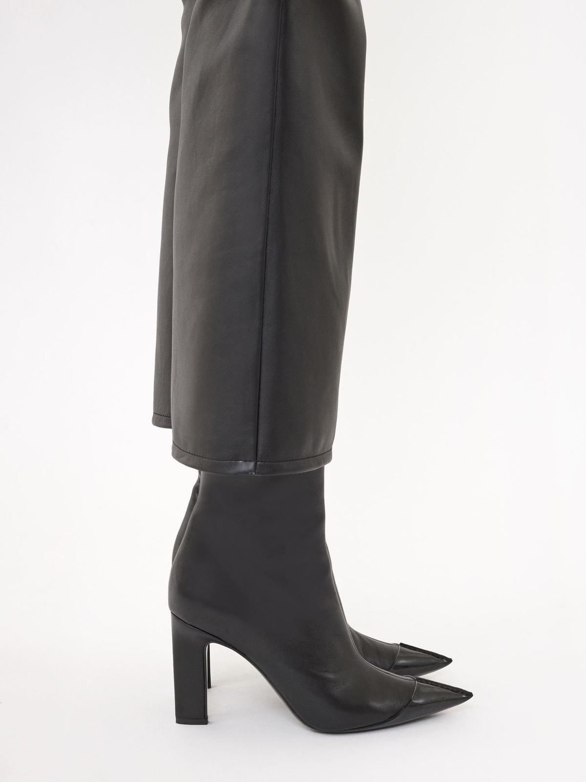 BASEPLUS_Black ANKLE BOOTS - Black