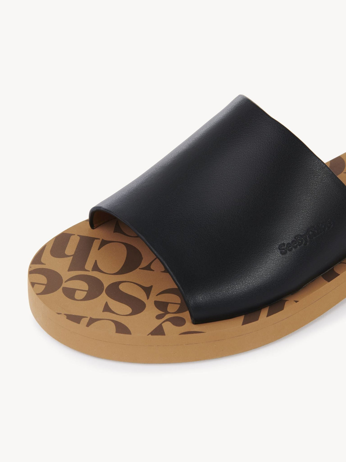 BASEPLUS_Black FLAT SANDALS - Black