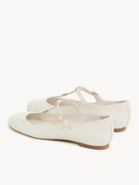 BASEPLUS_Eggshell BALLERINAS - Eggshell