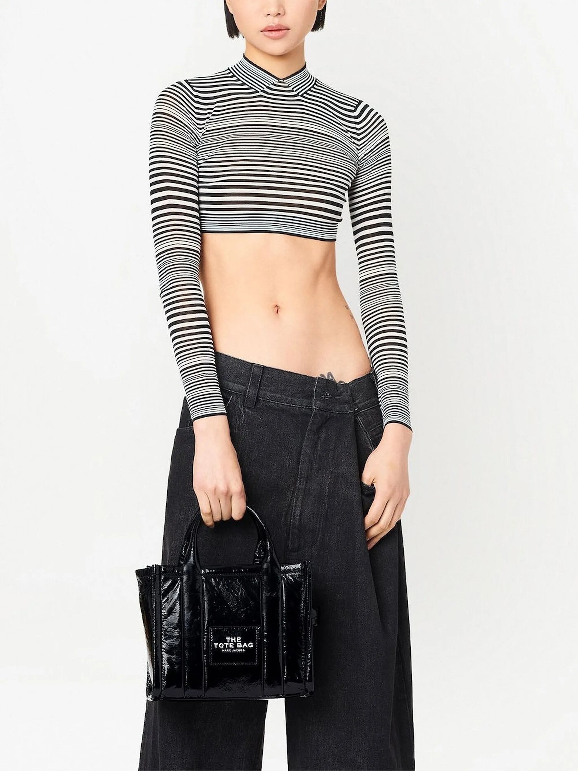 Petit sac à bandoulière The Tote Bag verni en cuir - Black