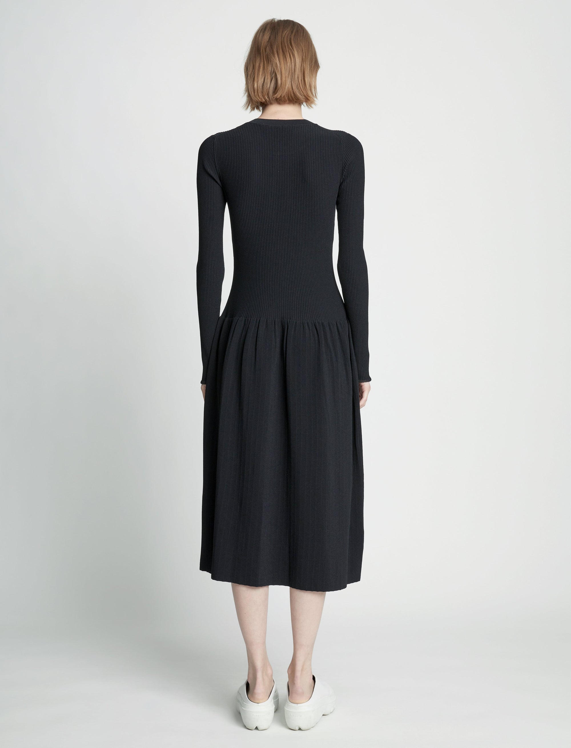 Robe à boutons en tricot côtelé - Black