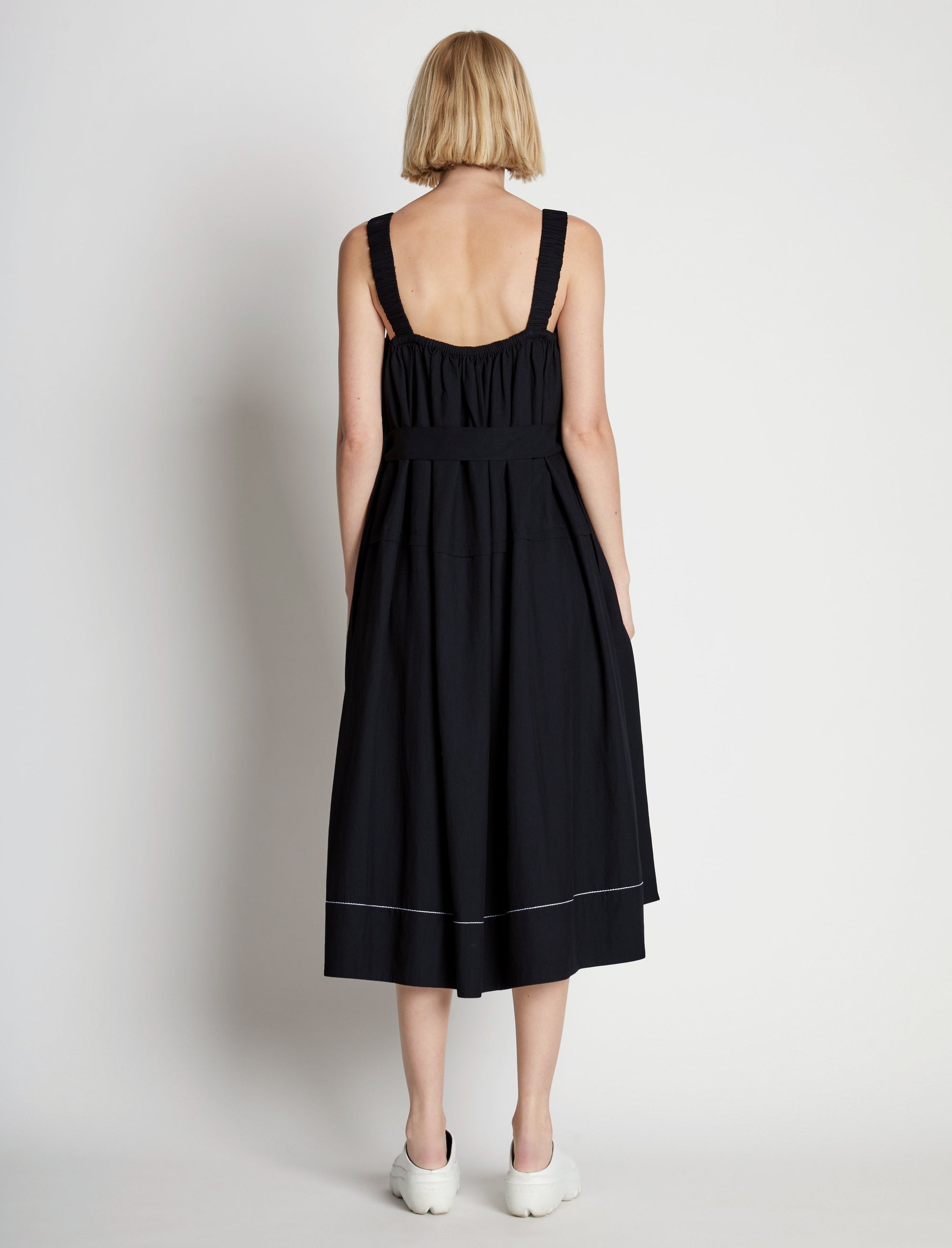 Robe drapée en tailleur avec ceinture - Black