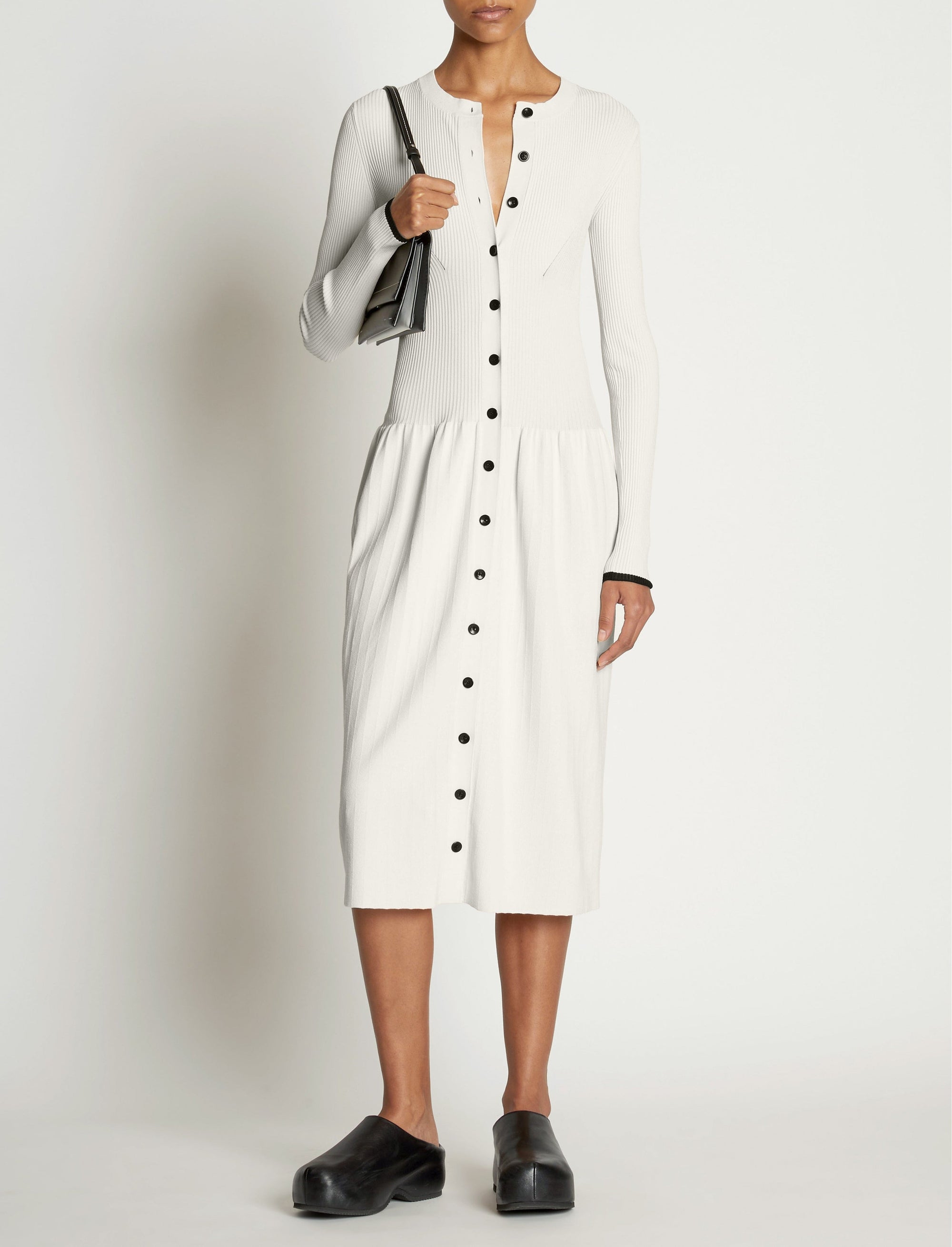 Robe à boutons en tricot côtelé - Cream